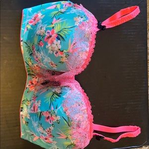 Victoria’s Secret bra